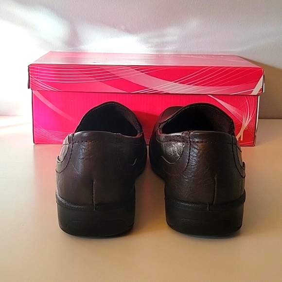 Rasolli Brown Rock Comfort Slip-On Loafer Women's Size 10 New In Box - Picture 8 of 11